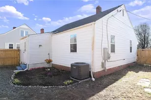 218 W Washington St, Mayodan, NC 27027 - Photo 24