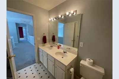 1579 Pondhaven Drive, High Point, NC 27265 - Photo 38