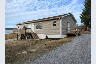 320 Olivia Avenue, Mount Airy, NC 27030 - Photo 2