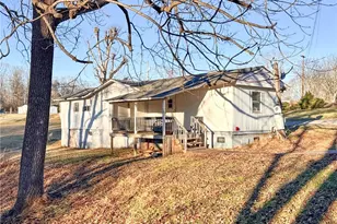 2628 Windy Ridge Rd, North Wilkesboro, NC 28659 - Photo 36