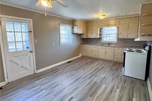 2628 Windy Ridge Rd, North Wilkesboro, NC 28659 - Photo 12