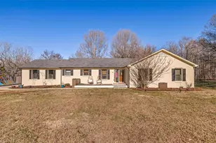 2107 Hunters Ridge Dr, Pleasant Garden, NC 27313 - Photo 1