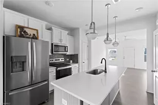 1825 Ardmore Cmns Dr, Winston-Salem, NC 27103 - Photo 8