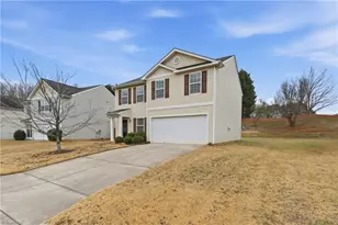 3611 Blue Spruce Ct, Greensboro, NC 27406 - Photo 2