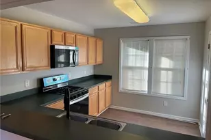 1615 Stoneshire Ct, Winston-Salem, NC 27127 - Photo 4