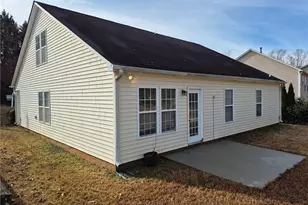 1615 Stoneshire Ct, Winston-Salem, NC 27127 - Photo 2