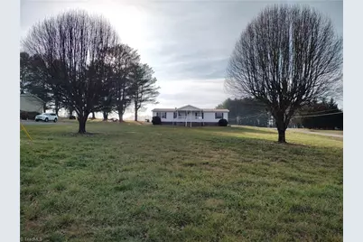 125 Breezyridge Way, Mount Airy, NC 27030 - Photo 2