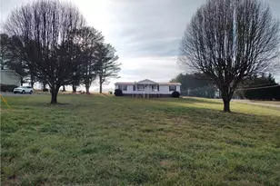 125 Breezy Ridge Way, Mount Airy, NC 27030 - Photo 2