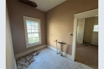 315 Lockland Avenue, Winston-Salem, NC 27103 - Photo 8
