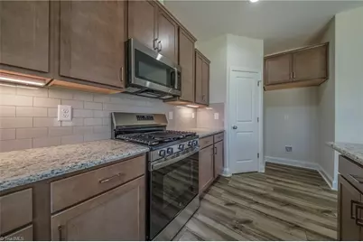 1324 Dandridge Drive, Kernersville, NC 27284 - Photo 10