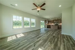 1324 Dandridge Dr, Kernersville, NC 27284 - Photo 18