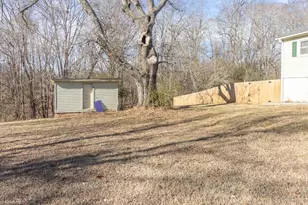 925 Lincoln St, Eden, NC 27288 - Photo 6