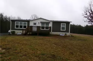 527 Sam Marion Rd, Pinnacle, NC 27043 - Photo 2