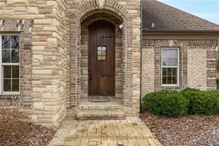 1352 Trafalgar Dr, High Point, NC 27262 - Photo 4