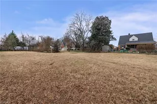 505 Salisbury St, Kernersville, NC 27284 - Photo 28