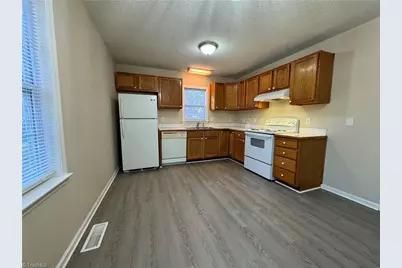 558 Chandler Street, Winston-Salem, NC 27101 - Photo 8