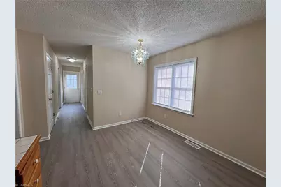 558 Chandler Street, Winston-Salem, NC 27101 - Photo 10