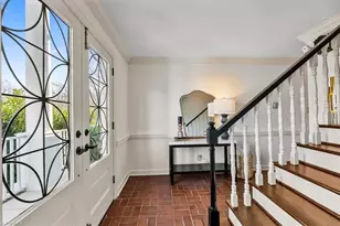 1005 Westminster Dr, Greensboro, NC 27410 - Photo 6