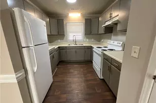 1006 W Barton St, Greensboro, NC 27407 - Photo 6