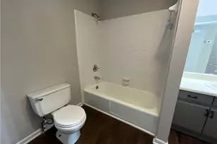 1006 W Barton St, Greensboro, NC 27407 - Photo 12