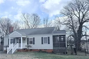 114 W Green Ct, Greensboro, NC 27407 - Photo 2