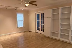 114 W Green Ct, Greensboro, NC 27407 - Photo 16