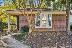 2739 Cottage Pl, Greensboro, NC 27455 - Photo 2