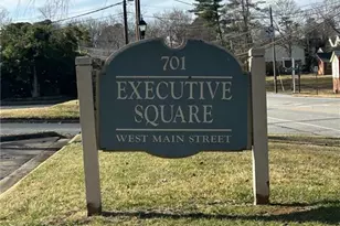 701 W Main St, Jamestown, NC 27262 - Photo 2