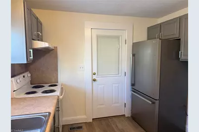 605 Nichols Street, Madison, NC 27025 - Photo 4