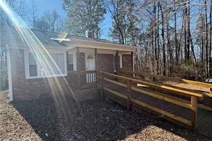 605 Nichols St, Madison, NC 27025 - Photo 18