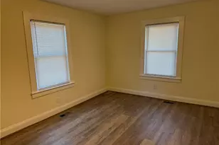 605 Nichols St, Madison, NC 27025 - Photo 10