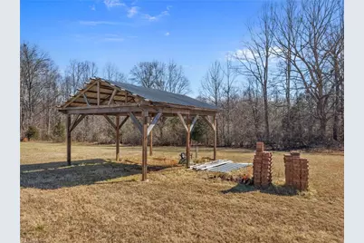 6880 Big Tree Lane, Liberty, NC 27298 - Photo 34
