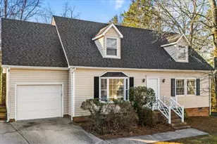 4404 Essex Ct, High Point, NC 27265 - Photo 2