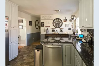 166 Town Lane, Mount Airy, NC 27030 - Photo 8