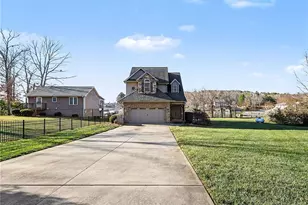 676 High Rock Shores Dr, Lexington, NC 27292 - Photo 8