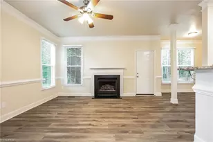 8 Brackenwood Ct, Greensboro, NC 27407 - Photo 4