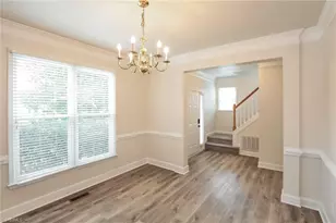 8 Brackenwood Ct, Greensboro, NC 27407 - Photo 6