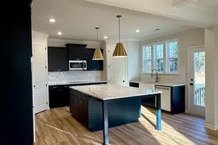 5604 Penguin Dr, Summerfield, NC 27358 - Photo 8