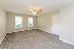 2359 Oakton Dr, Clemmons, NC 27012 - Photo 8