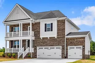 8601 Lemur Ln, Summerfield, NC 27358 - Photo 2