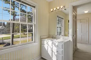 2325 Warwick Rd, Winston-Salem, NC 27104 - Photo 32