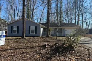 9 Bellows Ct, Greensboro, NC 27407 - Photo 2