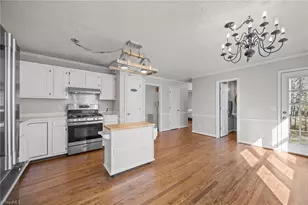 232 Holly Ridge Ln, Mebane, NC 27302 - Photo 8