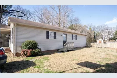 111 Seward Avenue, High Point, NC 27265 - Photo 18