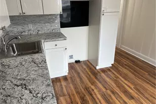 15 Hawthorne Ln, Lexington, NC 27295 - Photo 2