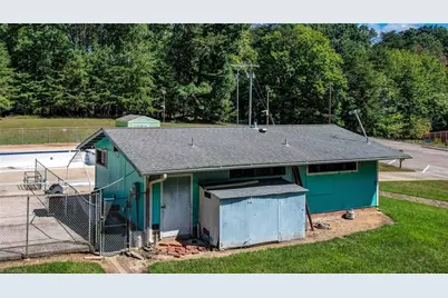 1015 Cypress Drive, Reidsville, NC 27320 - Photo 10