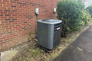 1727 Thurmond St, Winston-Salem, NC 27105 - Photo 20