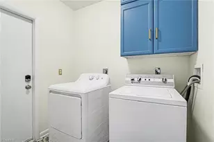 2702 Lilac Dr, Greensboro, NC 27408 - Photo 8