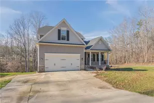 1728 Valleybrook Ct, Clemmons, NC 27012 - Photo 2