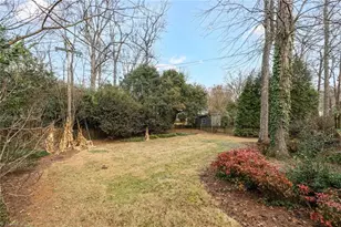 4004 Dogwood Dr, Greensboro, NC 27410 - Photo 30